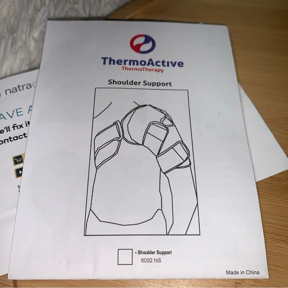 ThermoActive Hot or Cold Therapy Shoulder Ice Pack Wrap Brace Right Side - Picture 2 of 5